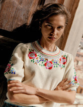 Puff Sleeve Embroidery T-shirt - Warm Ivory