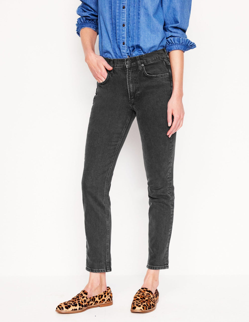 Girlfriend Jeans - Washed Black