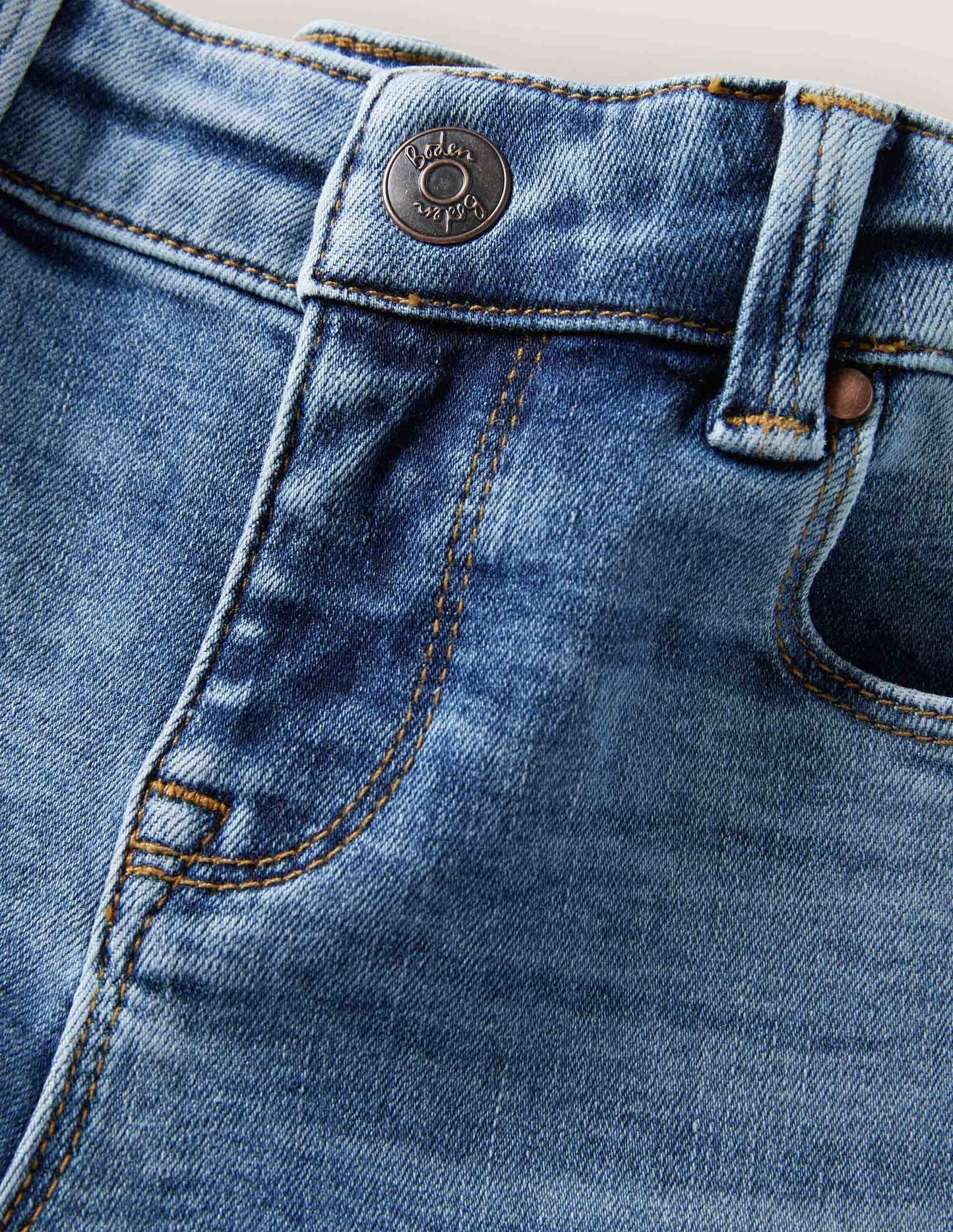 Adventure - Flex Slim - Fit Jeans - Light Vintage Denim