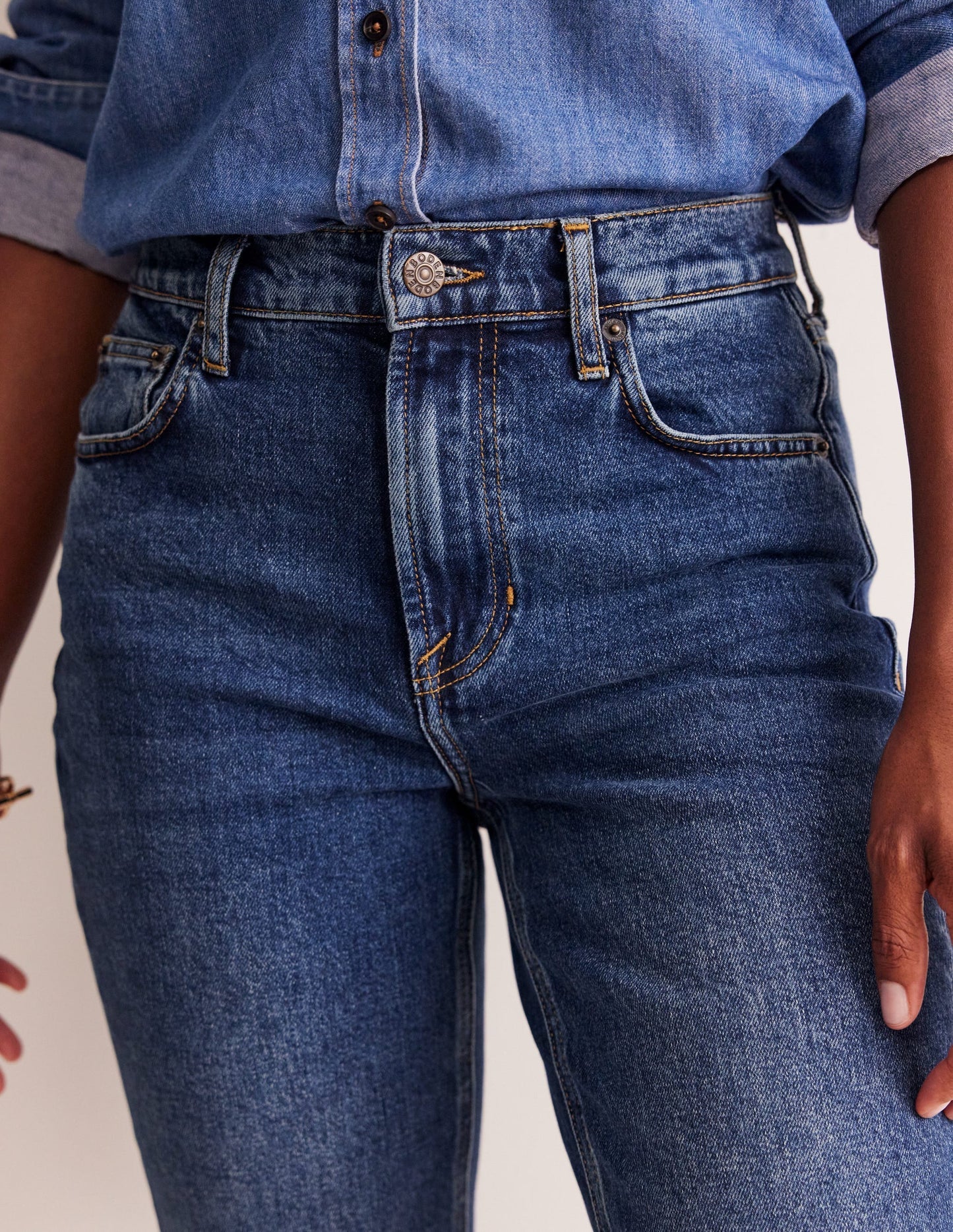 Girlfriend Jeans - Mid Vintage