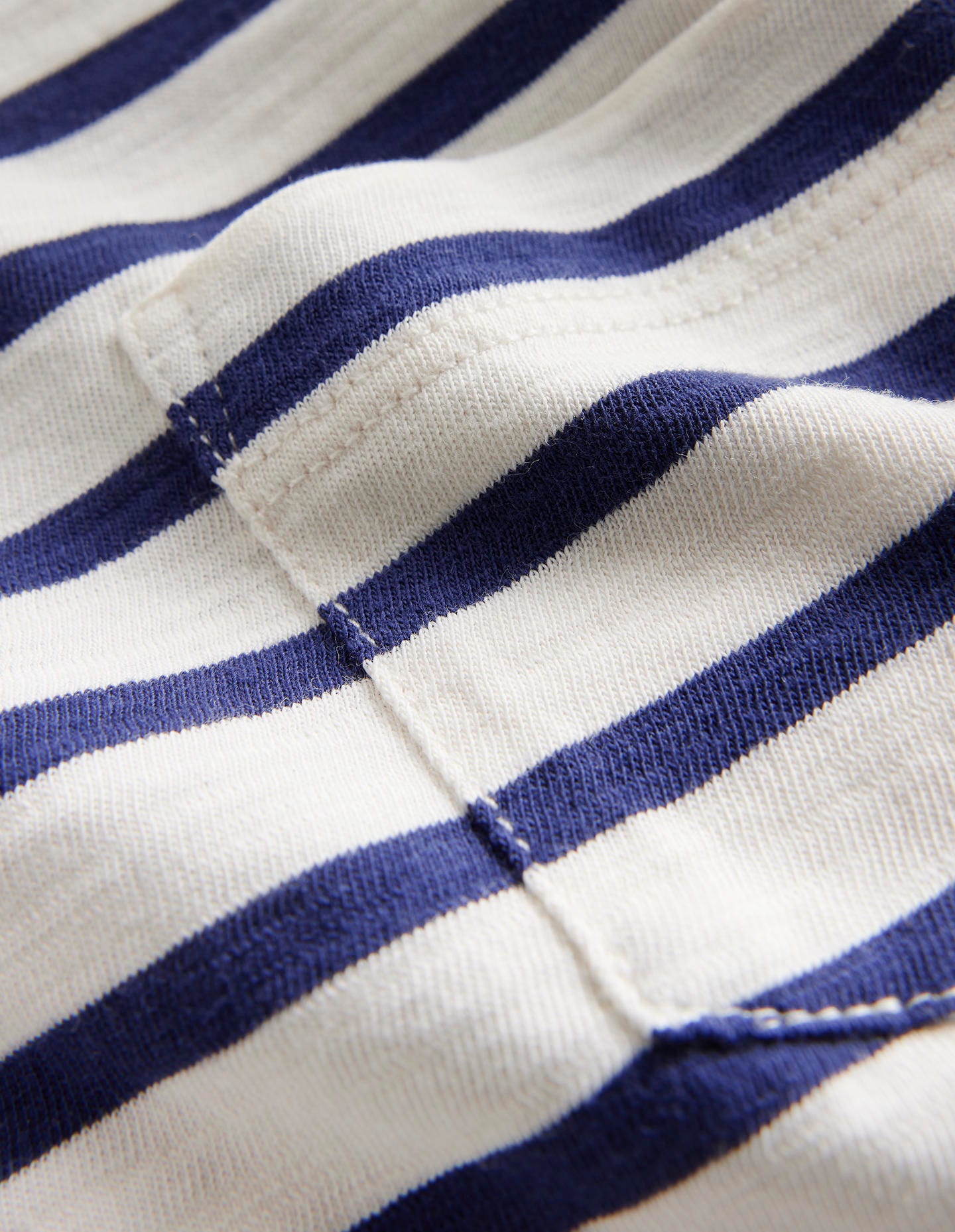 Everyday Short Sleeve T-shirt - Ivory/College Navy