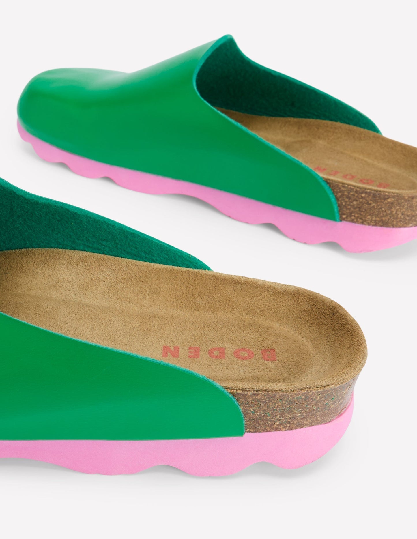 Lyla Colour Block Clogs - Rich Emerald