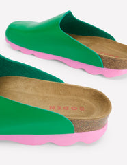Lyla Colour Block Clogs - Rich Emerald