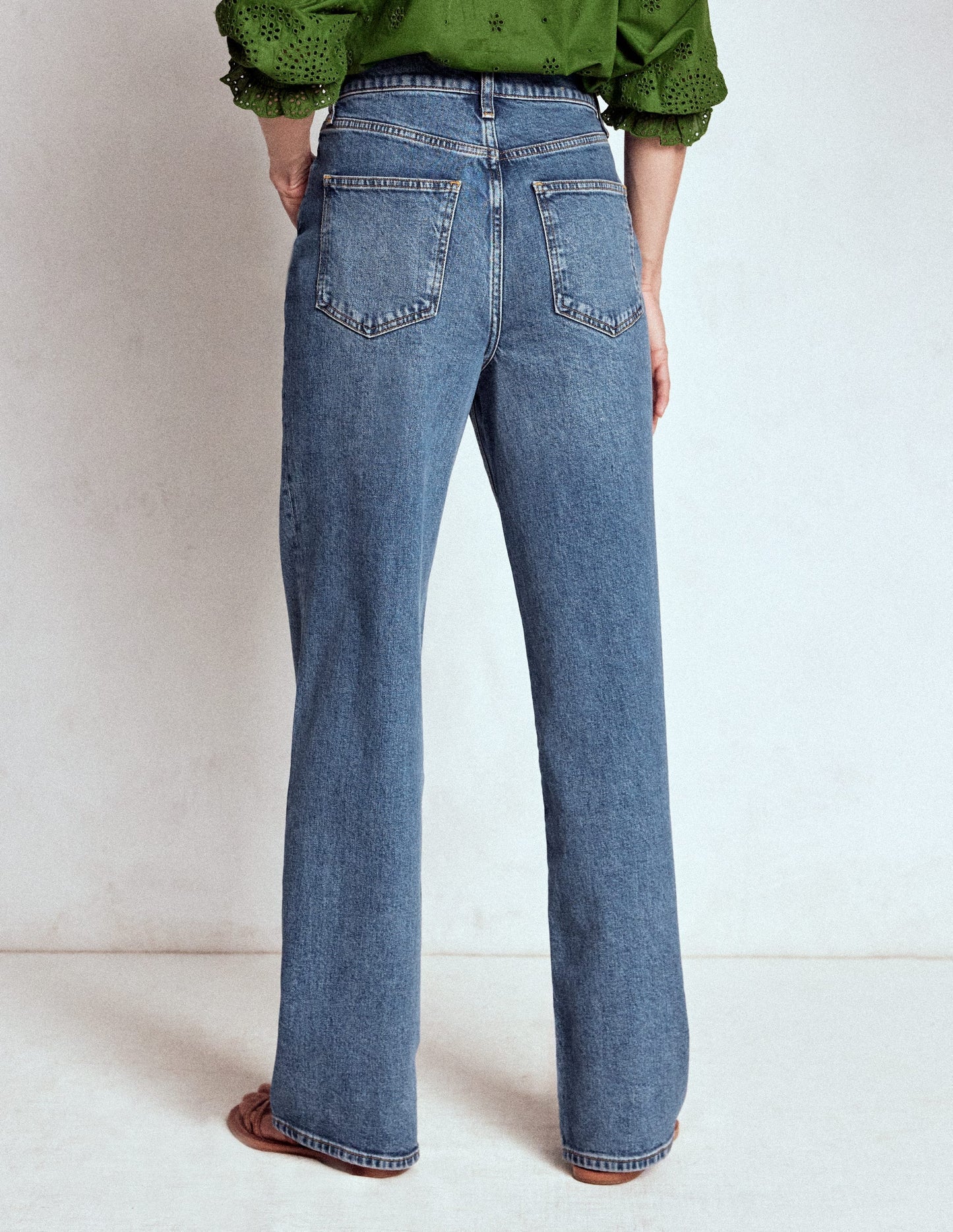 High Rise Column Leg Jeans - Mid Vintage