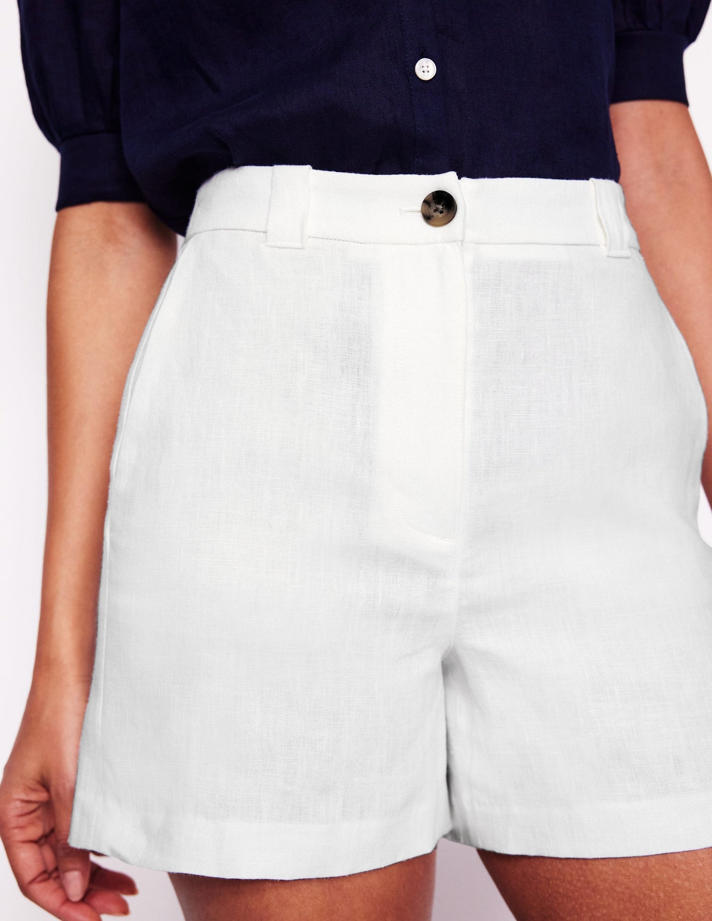 Westbourne Linen Shorts - White