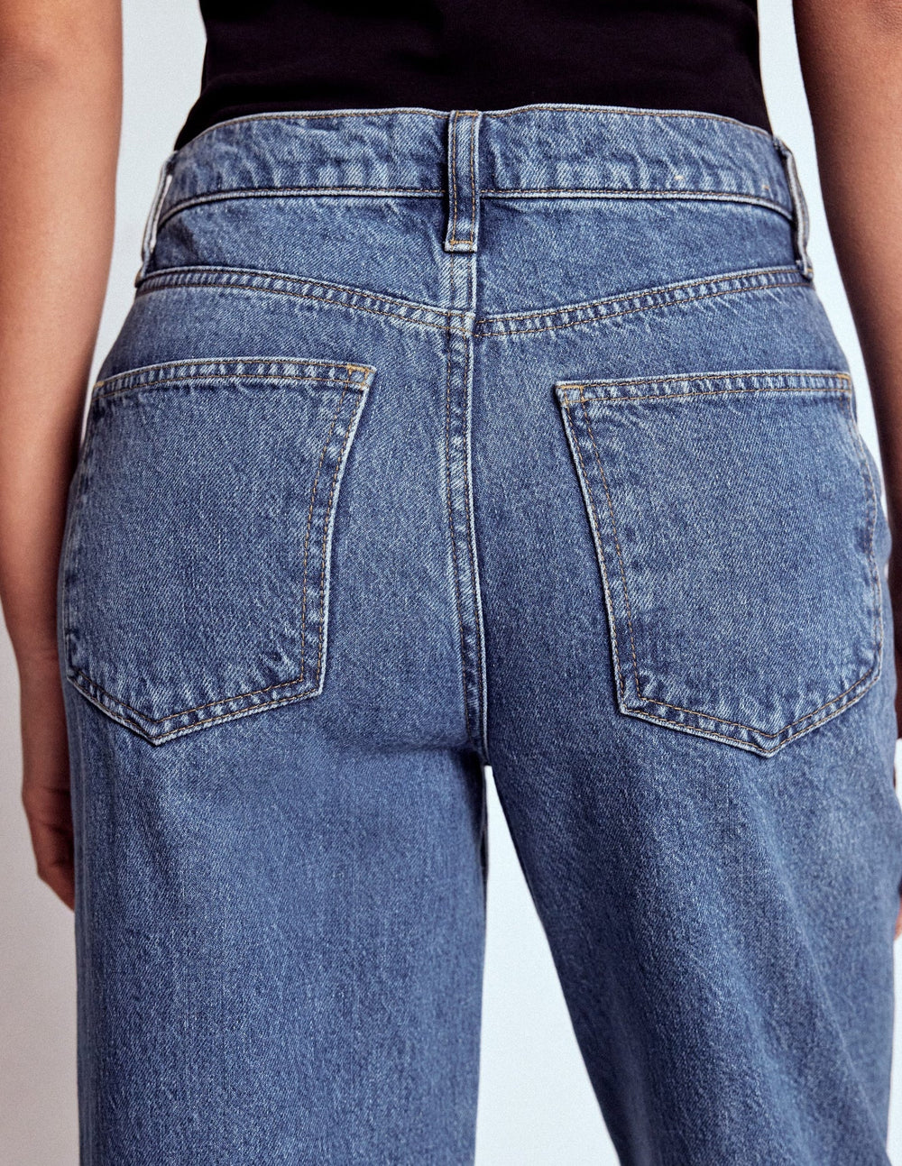 Mid Rise Relaxed Jeans - Mid Vintage