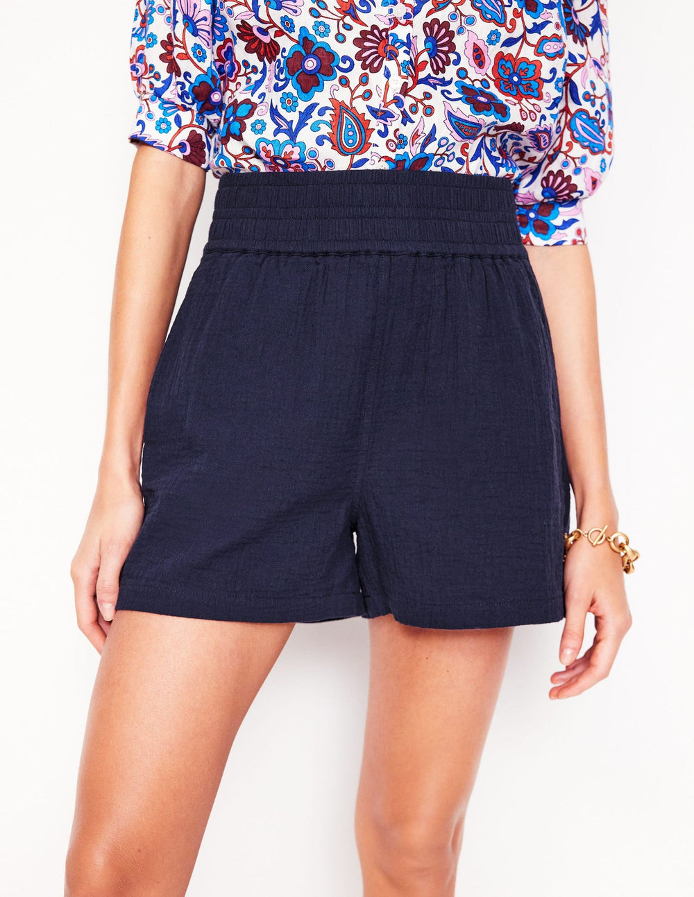 Smocked Double Cloth Shorts - Navy
