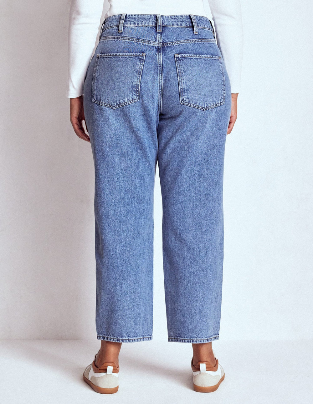 High Rise Rigid Straight Jeans - Light Vintage