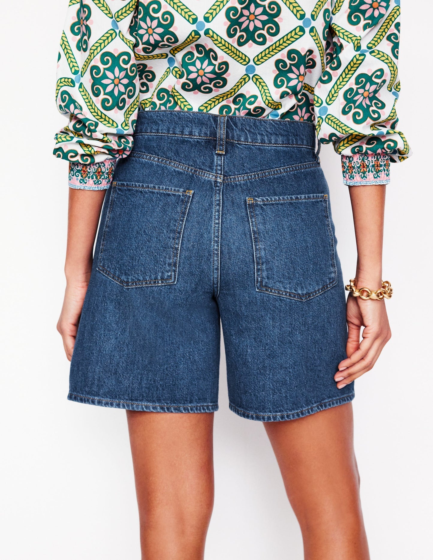 Mid Thigh Denim Shorts - Mid Vintage