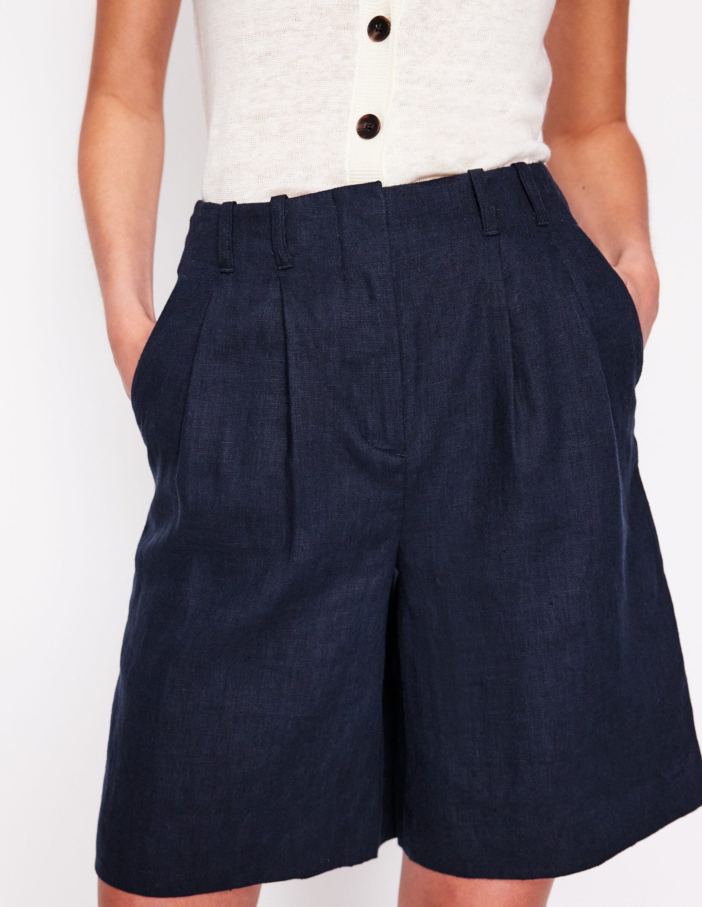 Pleat Linen Wide Leg Shorts - Navy