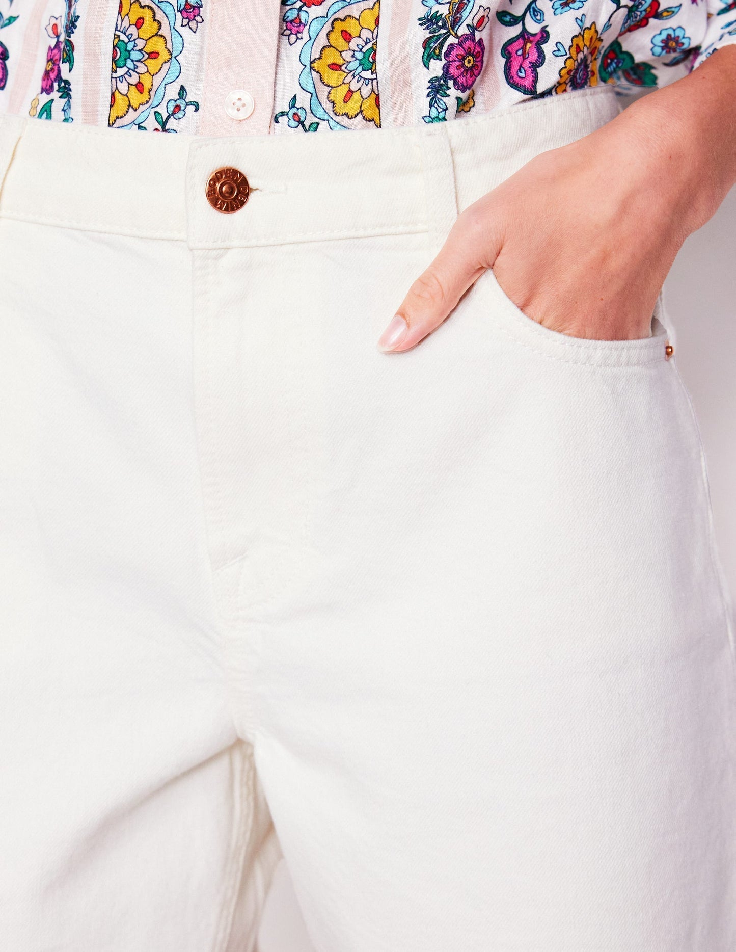 Cut Off Denim Shorts - White