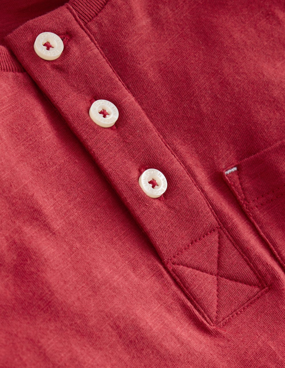 Everyday Henley T-shirt - Pomegranate red
