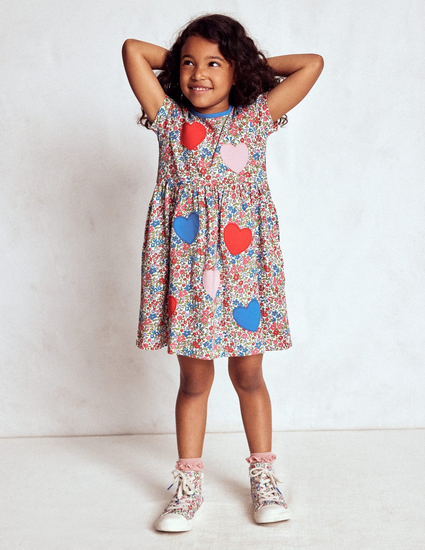 Appliqué T-shirt Dress - Rose Pink Flowerbed Hearts