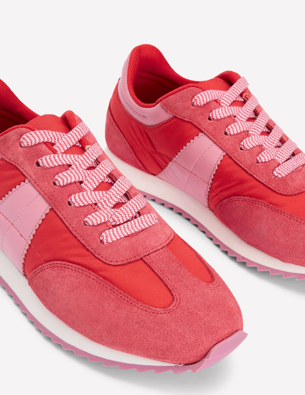 Retro Runner Trainer - Red
