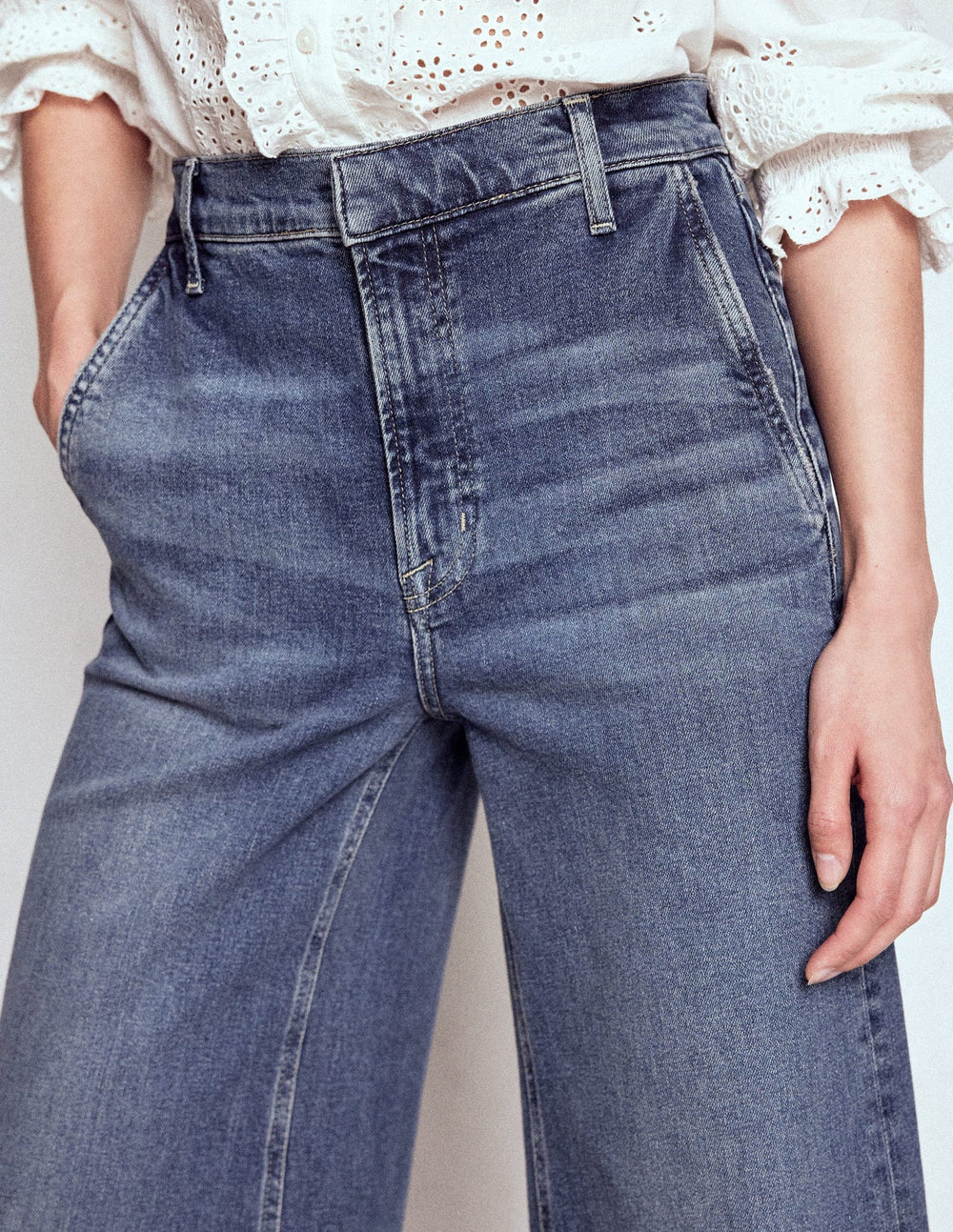 High Rise Clean Wide Jeans - Mid Vintage