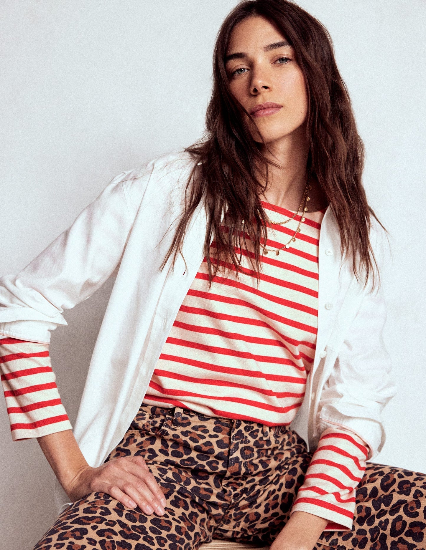 Button Mariner Breton - Ivory and Brilliant Red