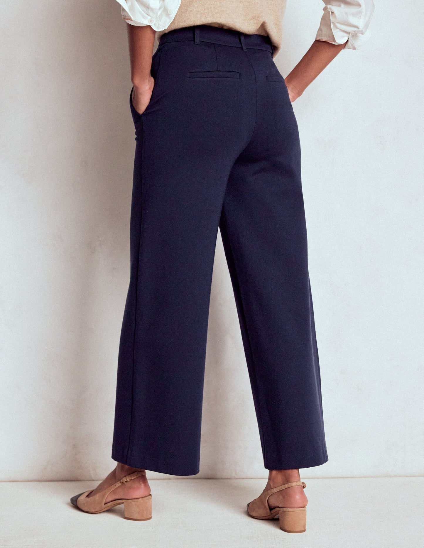 Belgravia Ponte Crop Pants - Navy